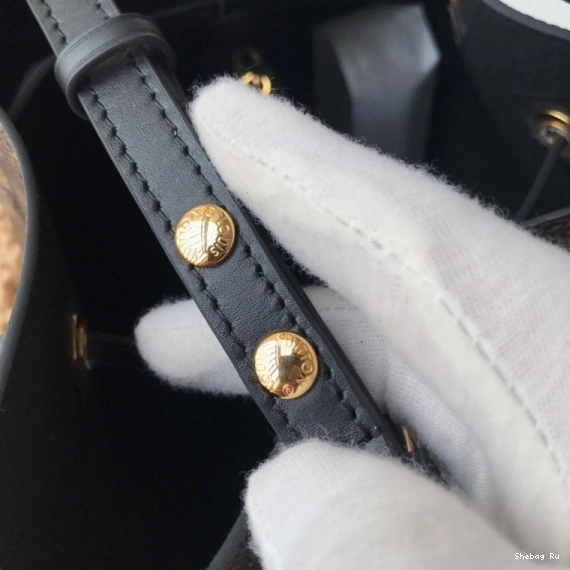 VUITTON LOUIS NÉONOÉ 0717